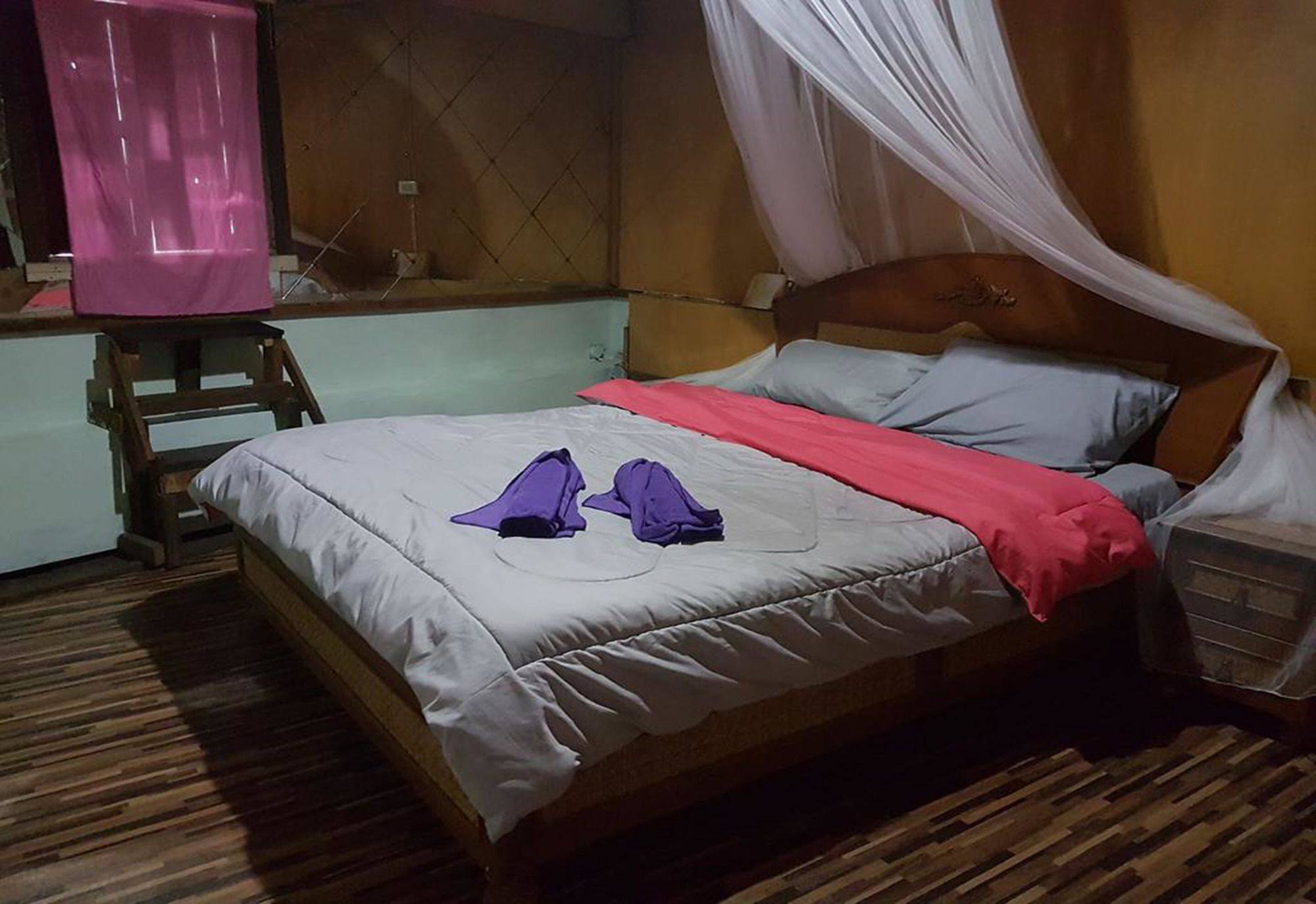 Bar 184 Party Hostel (Adults Only) Чіанграй Екстер'єр фото